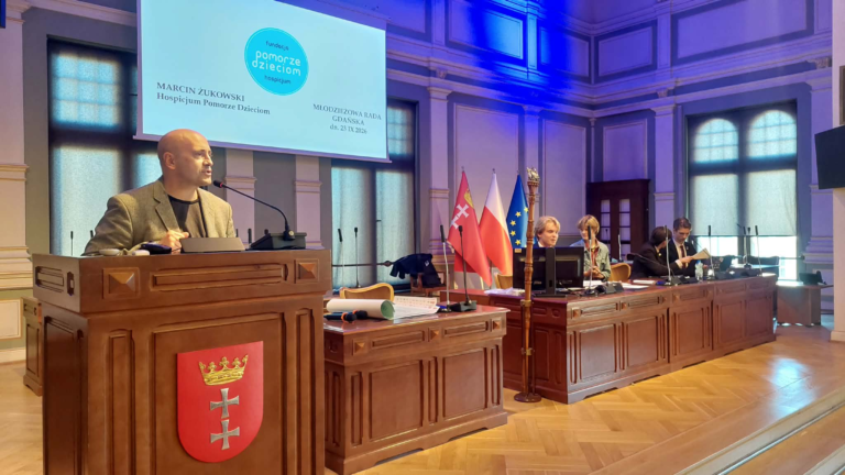Marcin Żukowski podczas Młodzieżowej Rady Miasta Gdańska